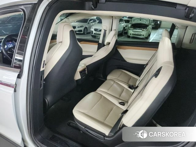 Tesla Model X id 4465330 из Кореи 8