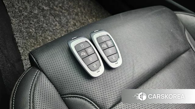 Hyundai The New Grandeur IG Hybrid id 4428580 из Кореи 8