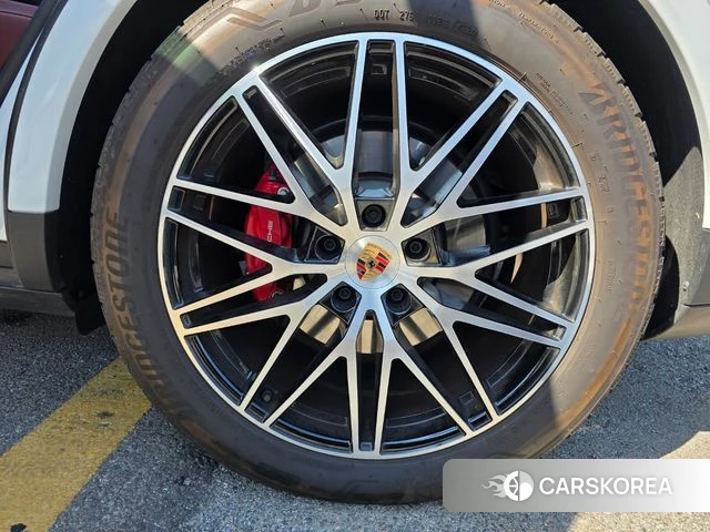 Porsche Cayenne (PO536) id 3786262 из Кореи 8