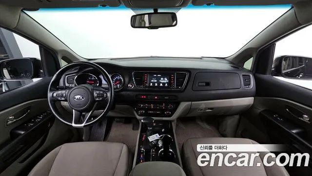 Kia The New Carnival id 2678569 из Кореи 8