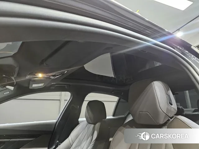 BMW 5 Series (G60) id 3452065 из Кореи 8