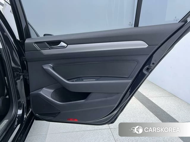 Volkswagen Magotan id 4273633 из Китая 8