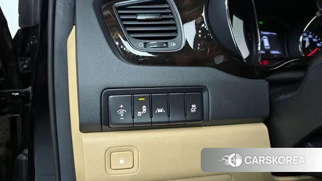 Kia The New Carnival id 3578808 из Кореи 8