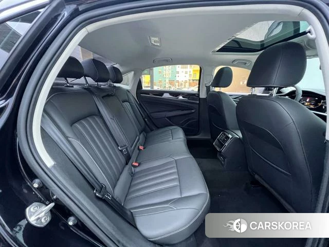 Volkswagen Passat id 4342095 из Китая 8