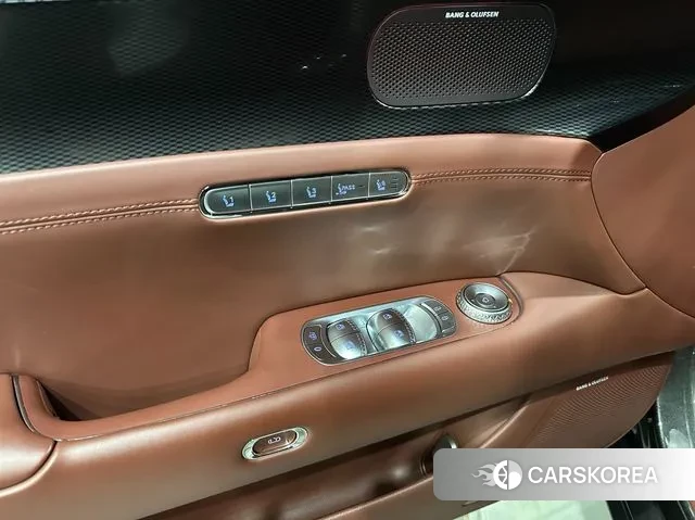 Genesis G90 (RS4) id 3701599 из Кореи 8