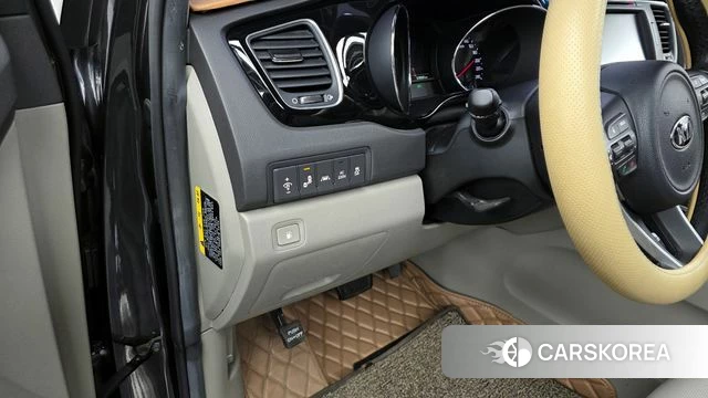 Kia All New Carnival id 3829389 из Кореи 8