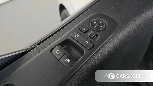 Hyundai Staria id 4202699 из Кореи 8