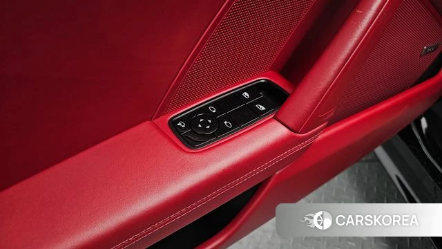 Porsche 911(992) id 3840034 из Кореи 8