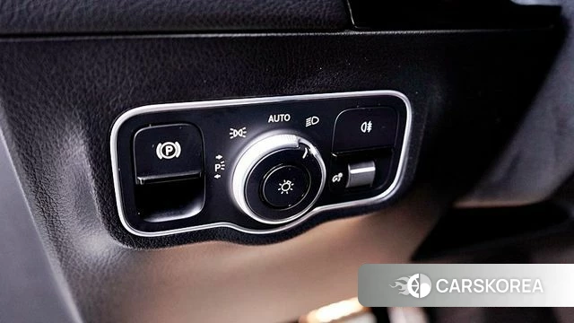 Mercedes-Benz GLA - Class H247 id 3807457 из Кореи 8