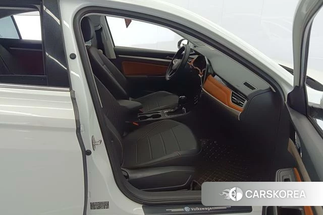 Volkswagen Bora id 4277288 из Китая 8