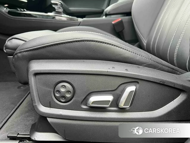Audi Q5L id 4257578 из Китая 8