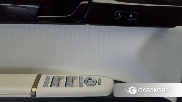 Hyundai Grandeur Hybrid (GN7) id 2993496 из Кореи 8