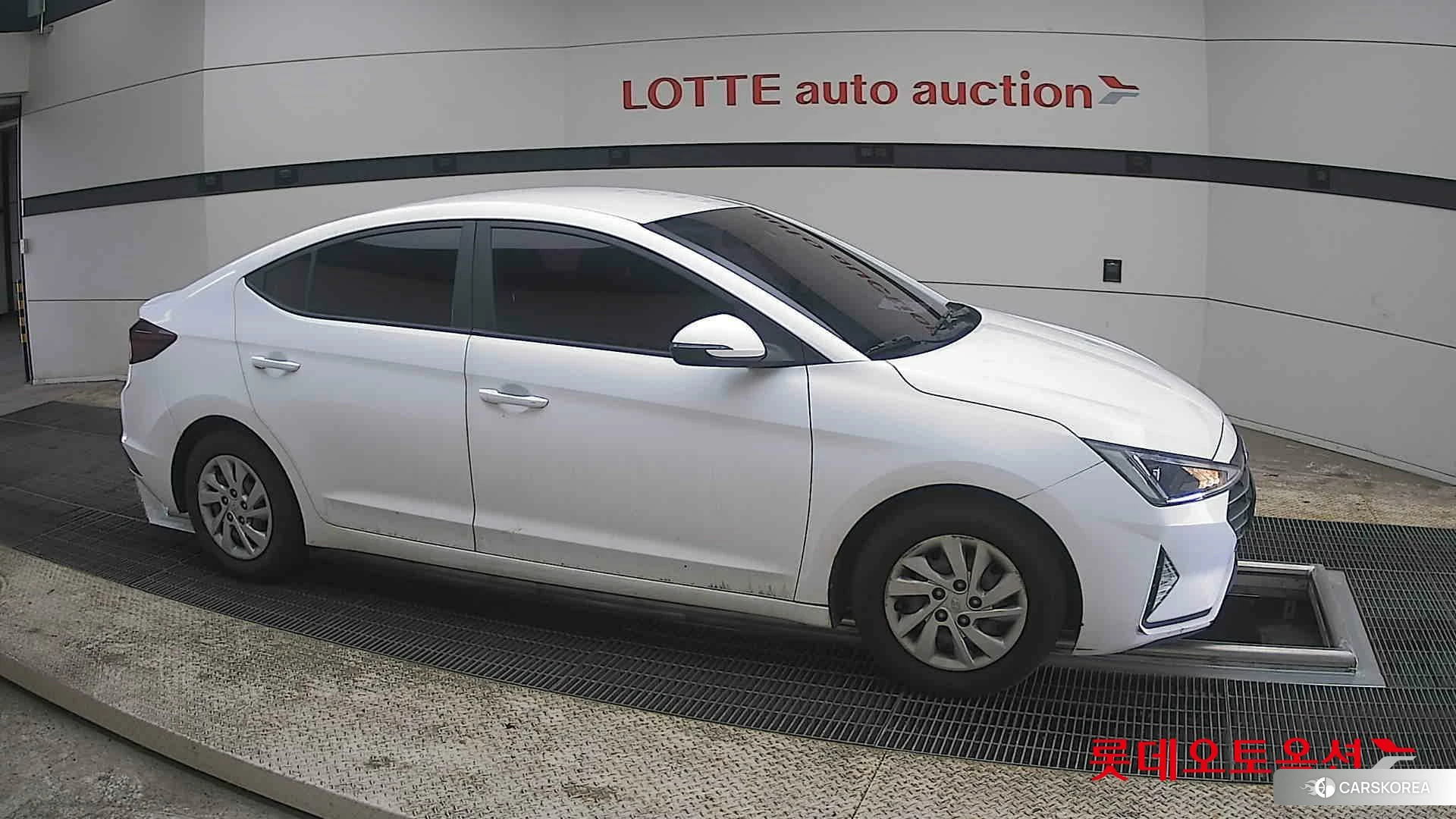 Hyundai Avante id 3888348 из Кореи 8