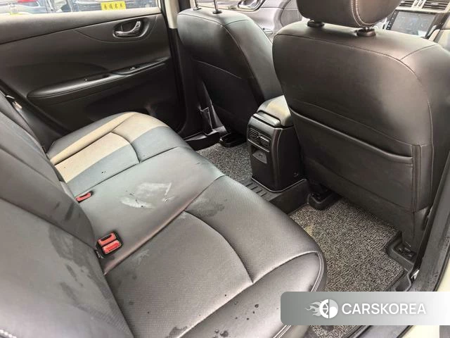 Nissan TIIDA id 4263972 из Китая 8