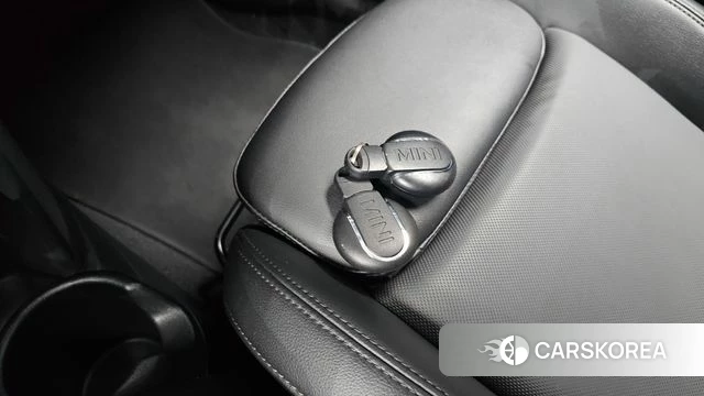 Mini Cooper id 4728235 из Кореи 8