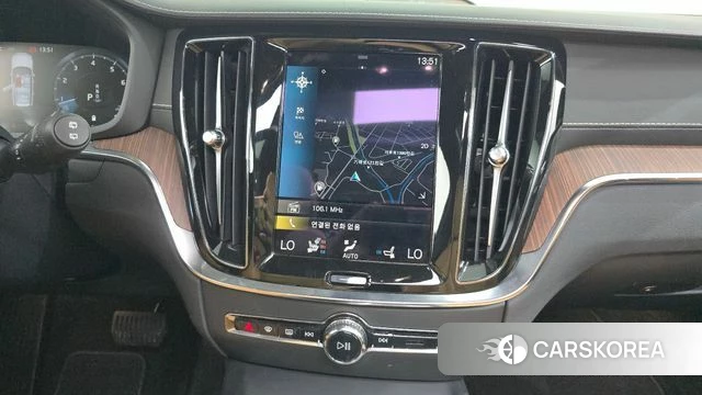 Volvo V60 Cross-Country 2nd Generation id 4383814 из Кореи 8