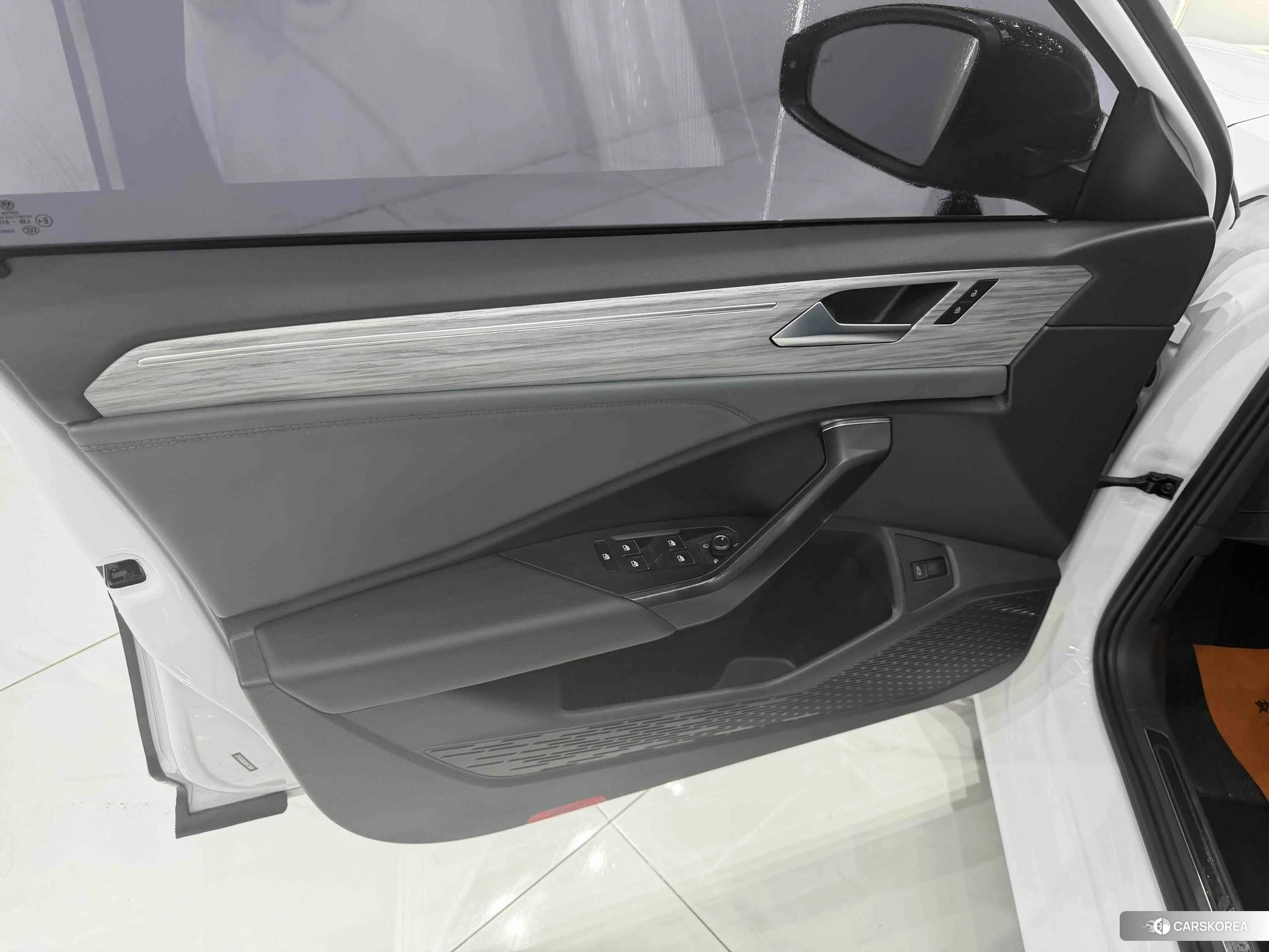 Volkswagen Sagitar id 4455352 из Китая 8