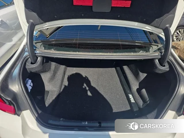 BMW 5 Series (G30) id 3619435 из Кореи 8