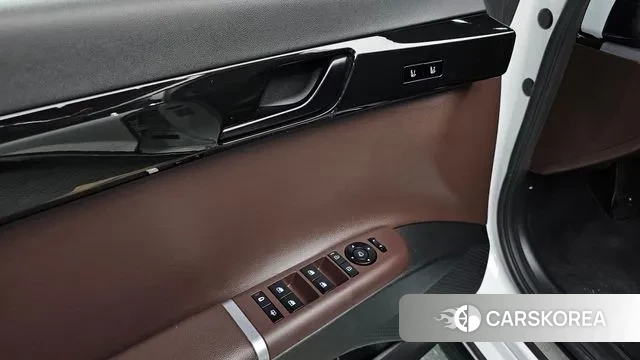 Hyundai Grandeur (GN7) id 3512850 из Кореи 8