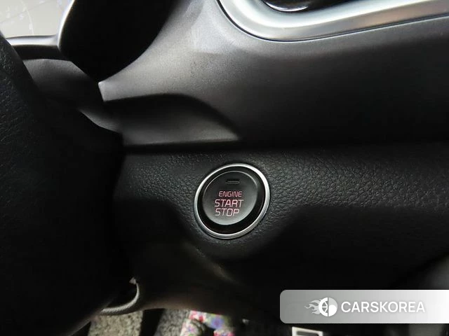 Kia Stonic id 4508455 из Кореи 8