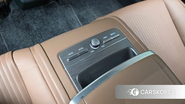 Hyundai Grandeur Hybrid (GN7) id 3891493 из Кореи 8