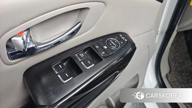 Kia The New Carnival id 3717994 из Кореи 8