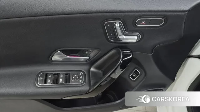 Mercedes-Benz A-Class W177 id 3582814 из Кореи 8