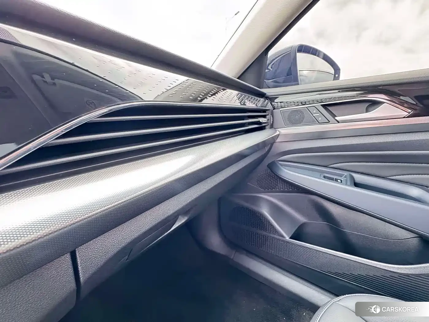Volkswagen Passat id 4622277 из Китая 8