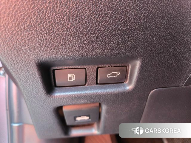 Lexus UX250h id 4397316 из Кореи 8