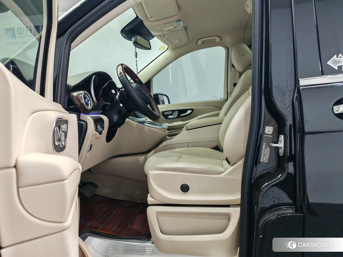 Mercedes-Benz V-class id 4455816 из Китая 8