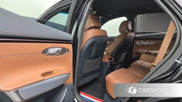 Genesis GV70 id 3702511 из Кореи 8