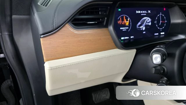 Tesla Model X id 3898962 из Кореи 8