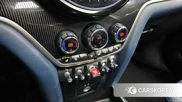 Mini Cooper S Countryman id 3799444 из Кореи 8