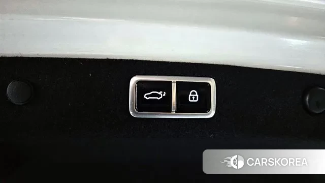 Hyundai Grandeur Hybrid (GN7) id 3310716 из Кореи 8