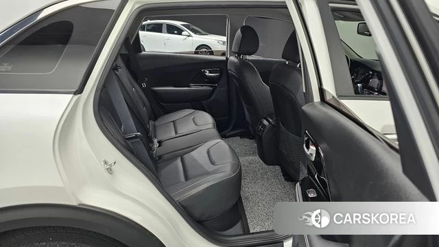 Kia Niro EV id 4293634 из Кореи 8