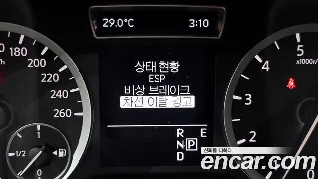 Infiniti Q30 id 2840005 из Кореи 8