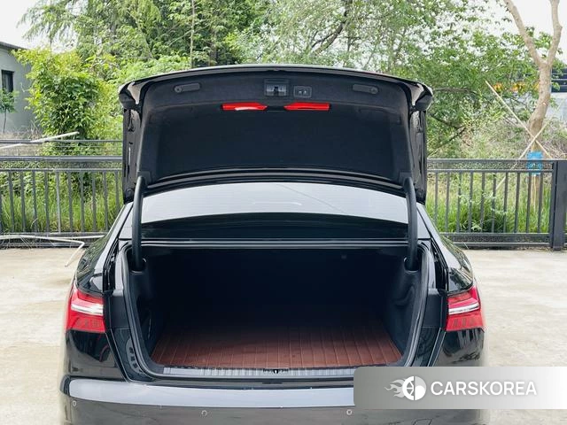 Audi A6L id 4359000 из Китая 8
