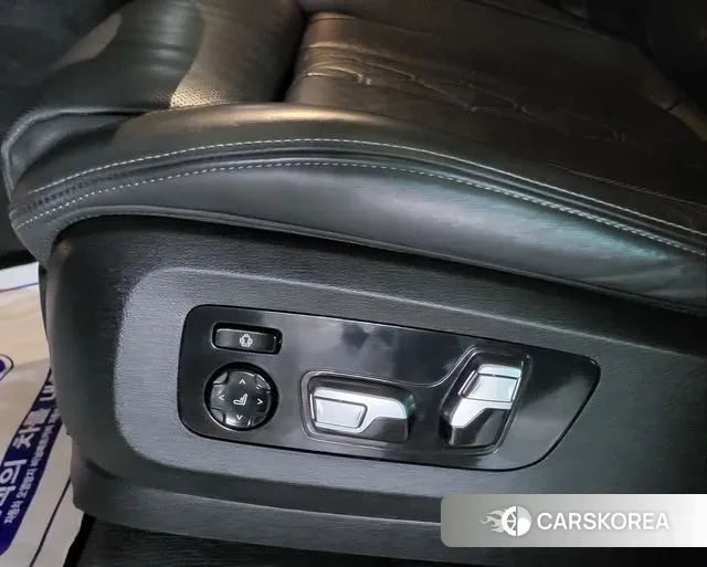 BMW X7 (G07) id 2979376 из Кореи 8