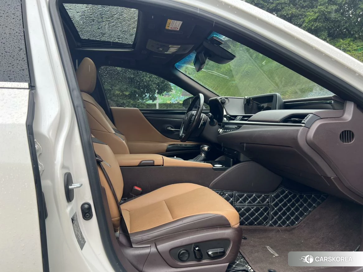 Lexus ES id 4486505 из Китая 8