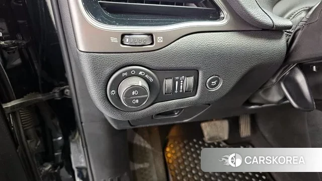 Jeep Cherokee (KL) id 3411019 из Кореи 8