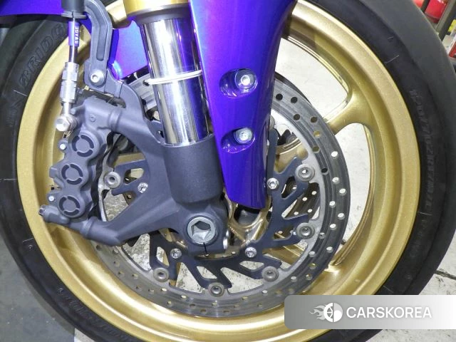 Проданный Yamaha YZF-R1 id 4199621 из Японии, фото 8
