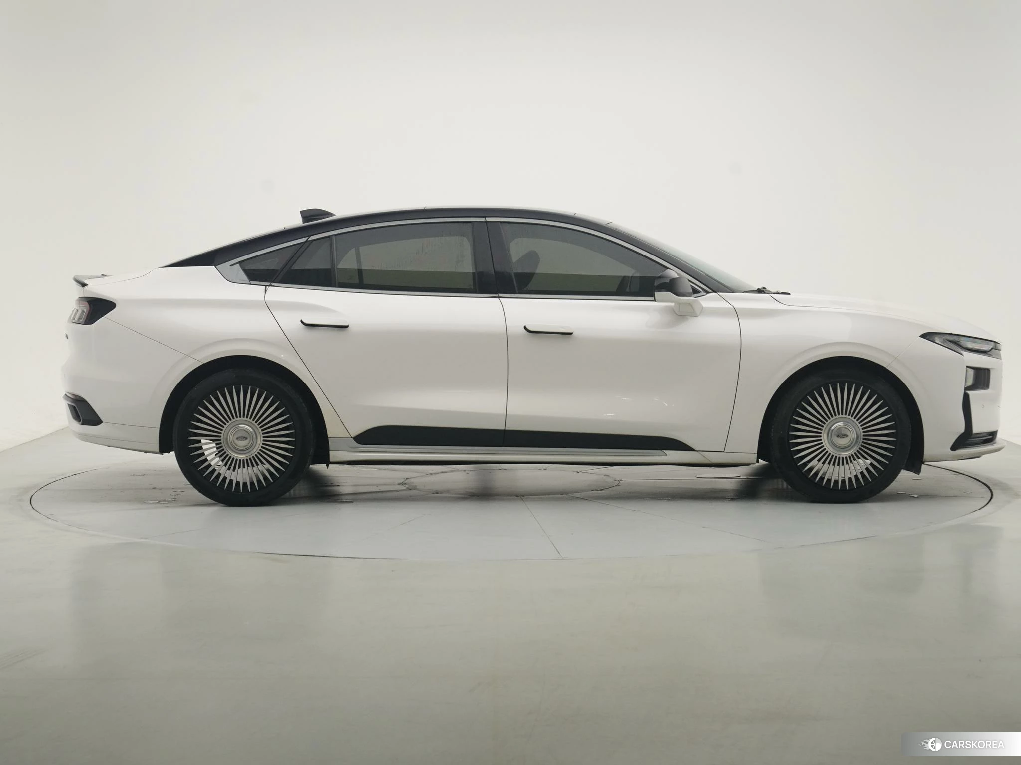 Ford Mondeo id 4514751 из Китая 8