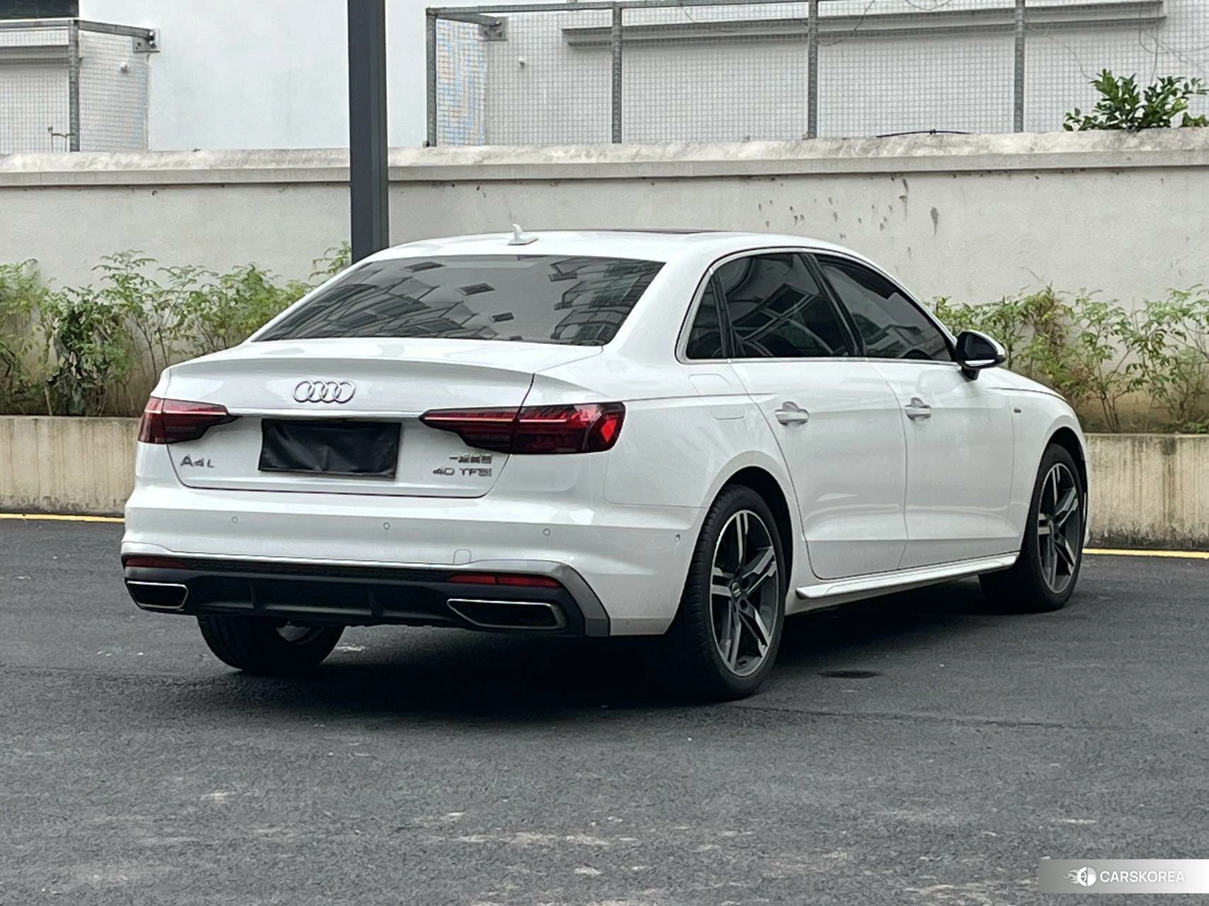 Audi A4L id 4499099 из Китая 8