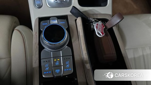 Genesis G90 id 4677600 из Кореи 8