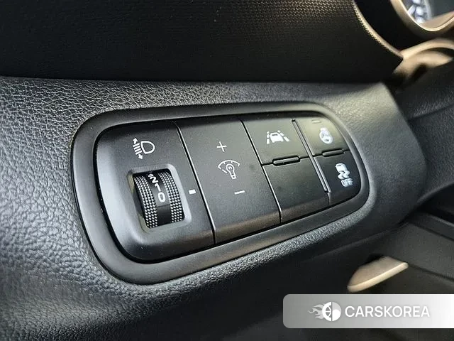 Hyundai Venue id 3432462 из Кореи 8