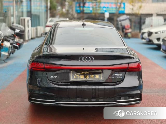 Audi A7L id 4259094 из Китая 8