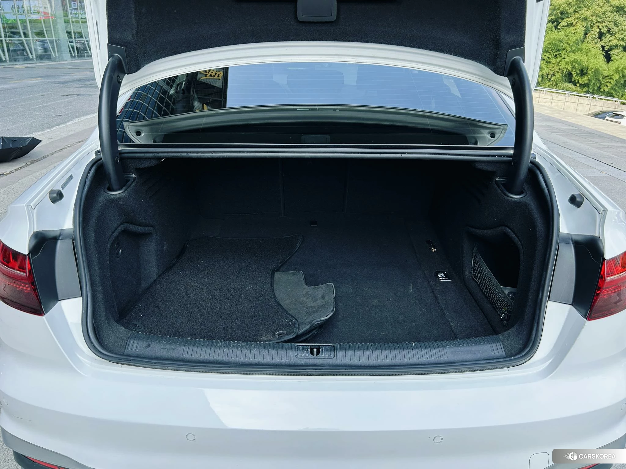 Audi A4L id 4513459 из Китая 8