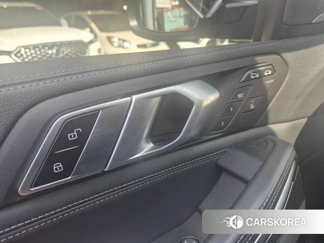 BMW X6 (G06) id 3838808 из Кореи 8