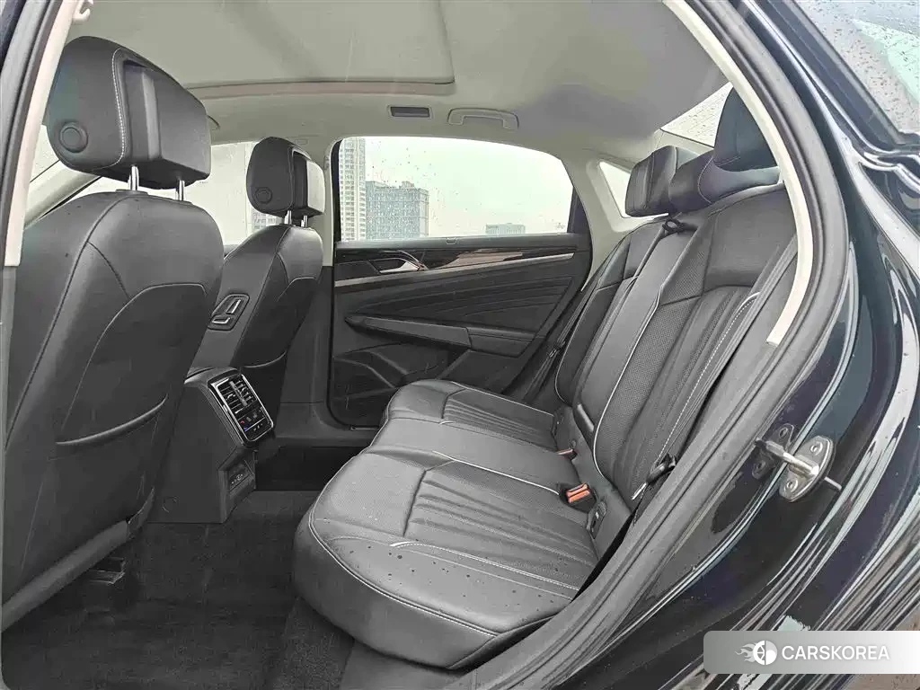 Volkswagen Passat id 4576678 из Китая 8