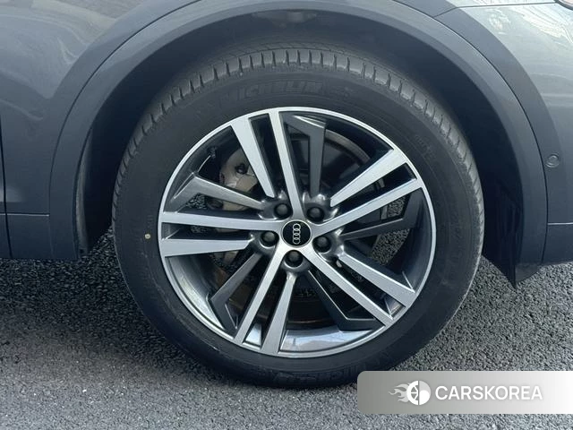 Audi Q5L id 4275730 из Китая 8